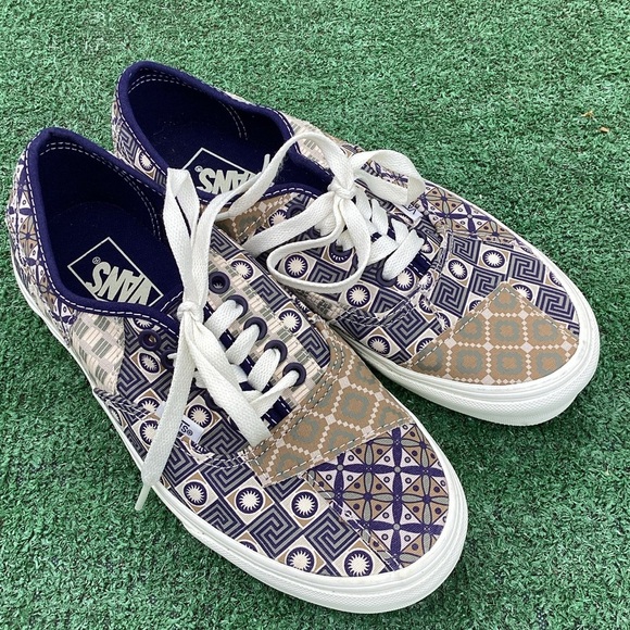 VANS Geo Trek Authentic Patchwork Casual
Women Canvas Multi Shoe Low 7.0M/8.5W - Picture 2 of 14